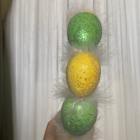 Easter 🐣 decorations 1 wreath, 1 yellow chick 🐥 - Picture 9 of 12